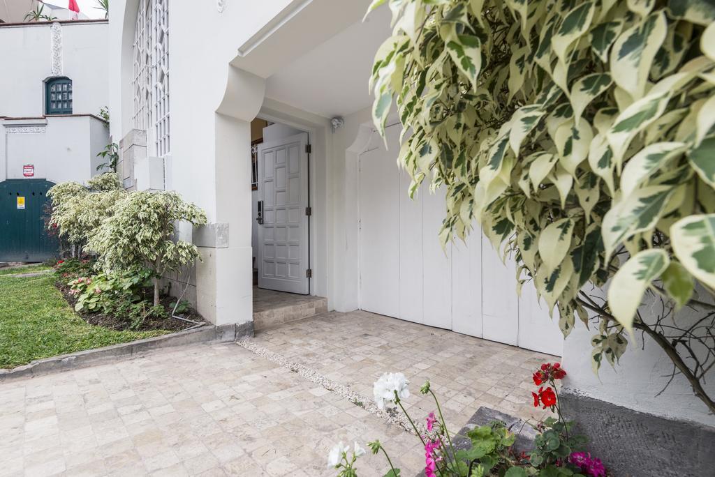 Autor Bed & Breakfast Lima Bagian luar foto