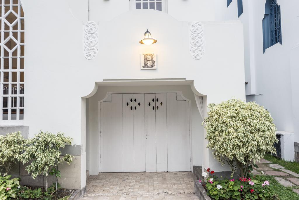 Autor Bed & Breakfast Lima Bagian luar foto