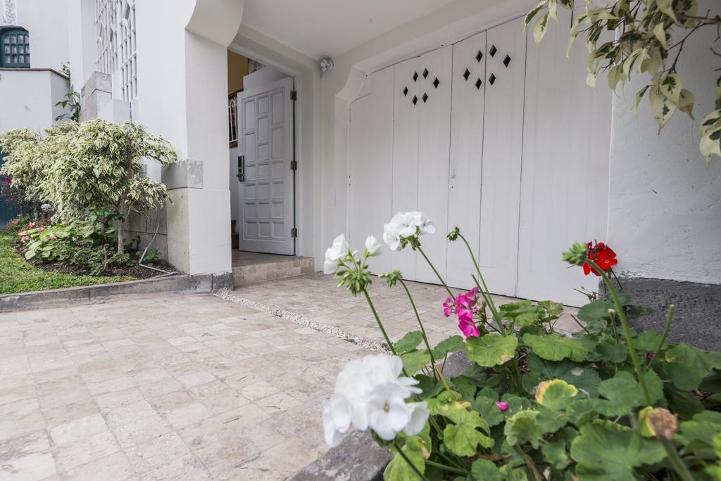 Autor Bed & Breakfast Lima Bagian luar foto